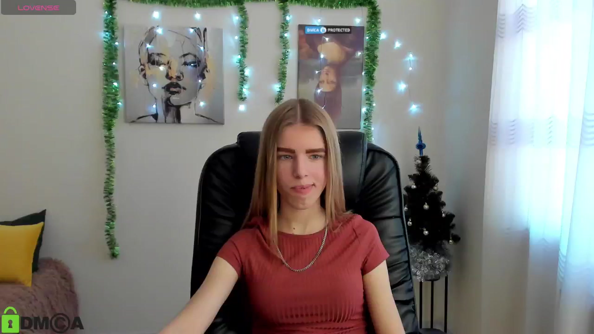 Gallery image thumbnail from Goldy_Emma's myfreecams stream on, 01/02/2025, 08:14 image 12 of 20