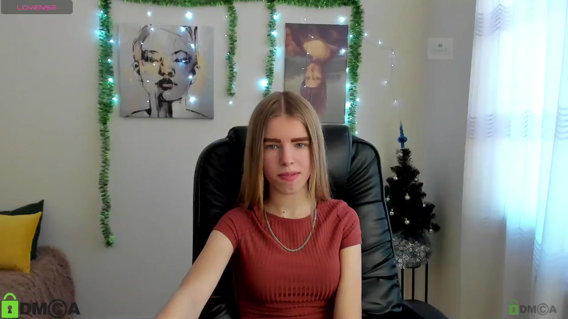 Gallery image thumbnail from Goldy_Emma's myfreecams stream on, 01/02/2025, 08:14 image 1 of 20