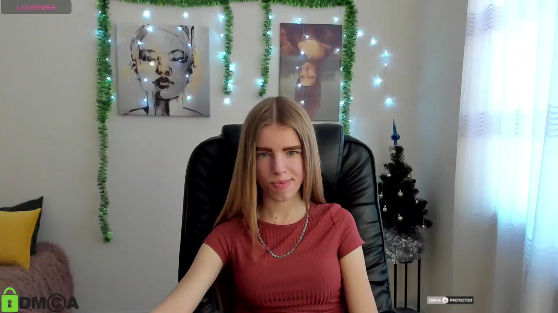 Gallery image thumbnail from Goldy_Emma's myfreecams stream on, 01/02/2025, 08:14 image 16 of 20
