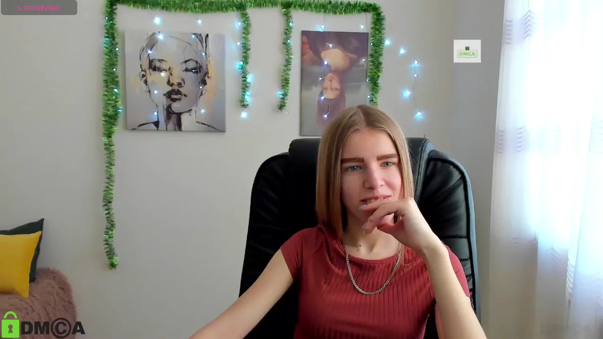 Gallery image thumbnail from Goldy_Emma's myfreecams stream on, 01/02/2025, 09:32 image 11 of 20