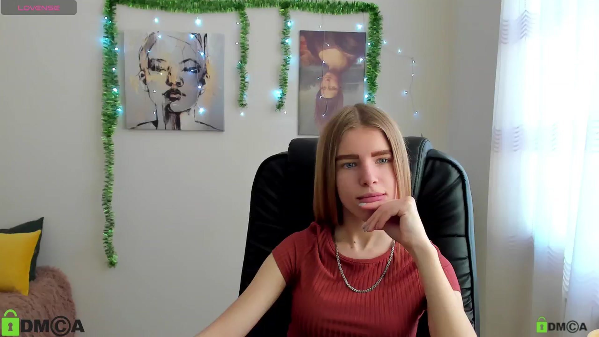 Gallery image thumbnail from Goldy_Emma's myfreecams stream on, 01/02/2025, 09:32 image 10 of 20