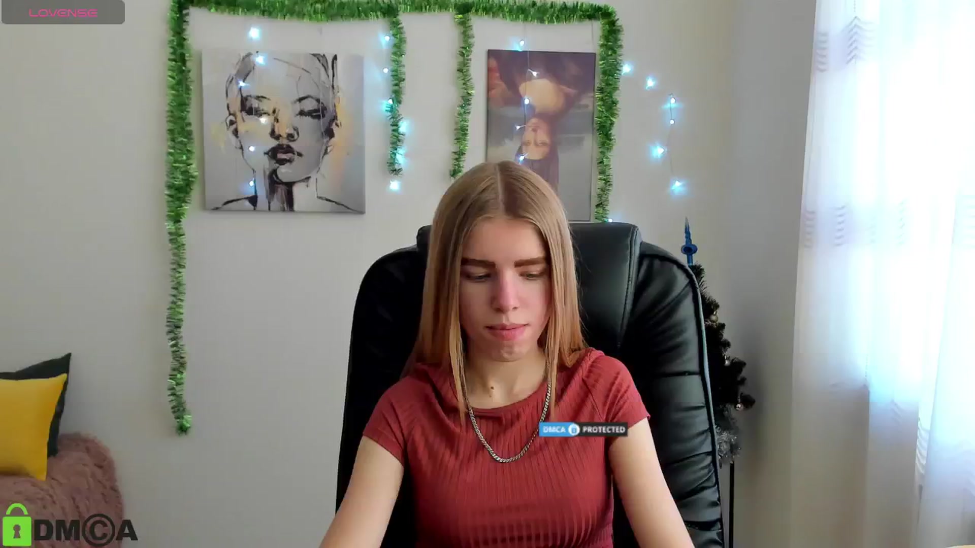 Gallery image thumbnail from Goldy_Emma's myfreecams stream on, 01/02/2025, 09:32 image 1 of 20