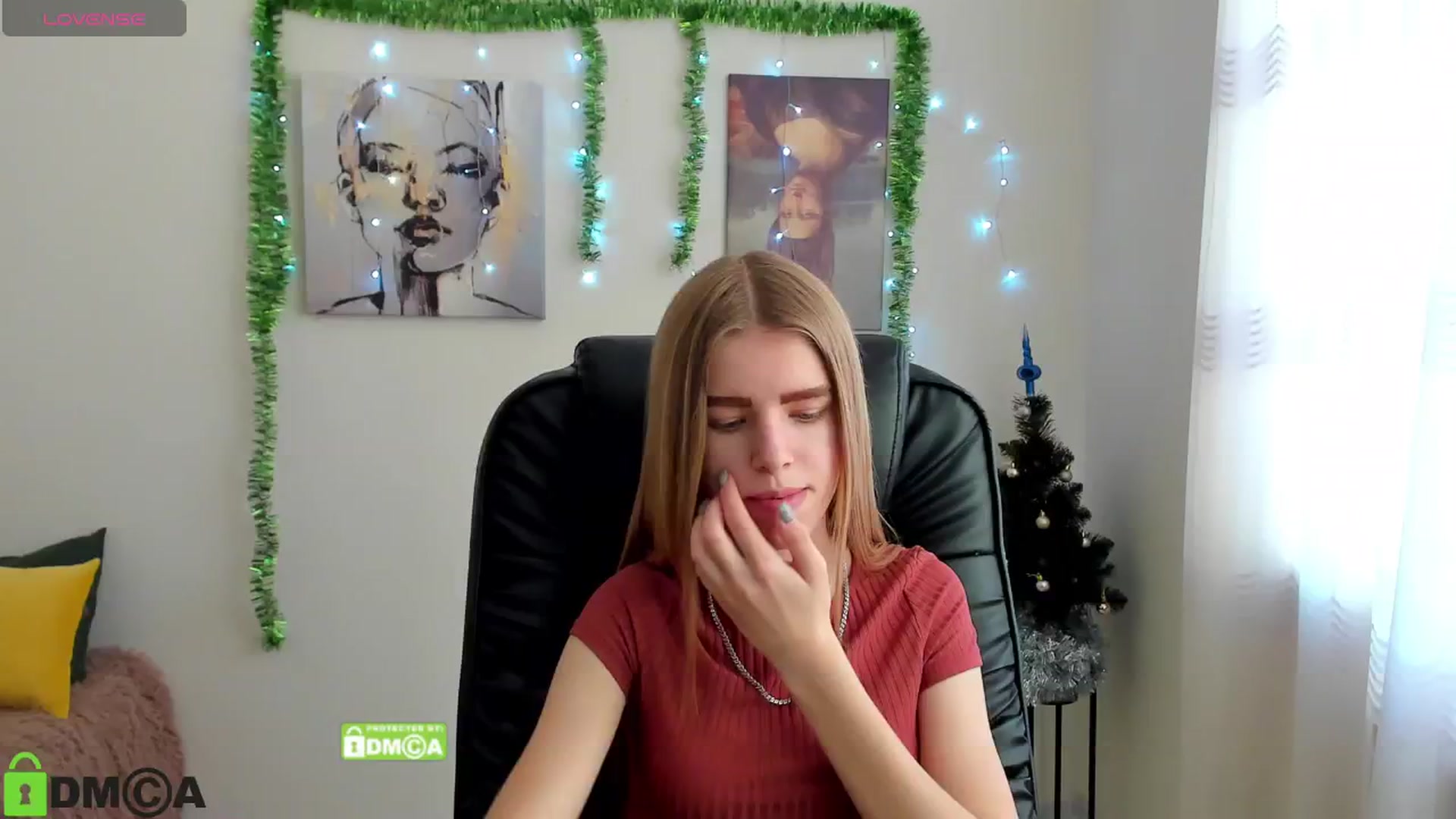Gallery image thumbnail from Goldy_Emma's myfreecams stream on, 01/02/2025, 09:32 image 20 of 20