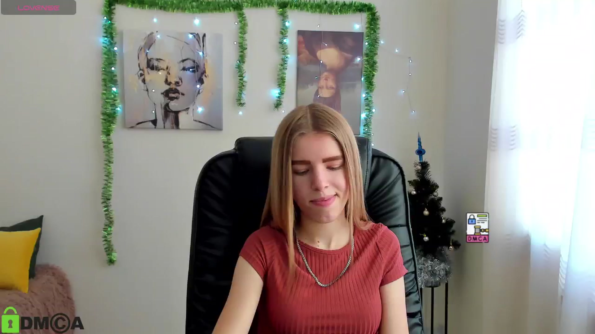 Gallery image thumbnail from Goldy_Emma's myfreecams stream on, 01/02/2025, 09:32 image 18 of 20