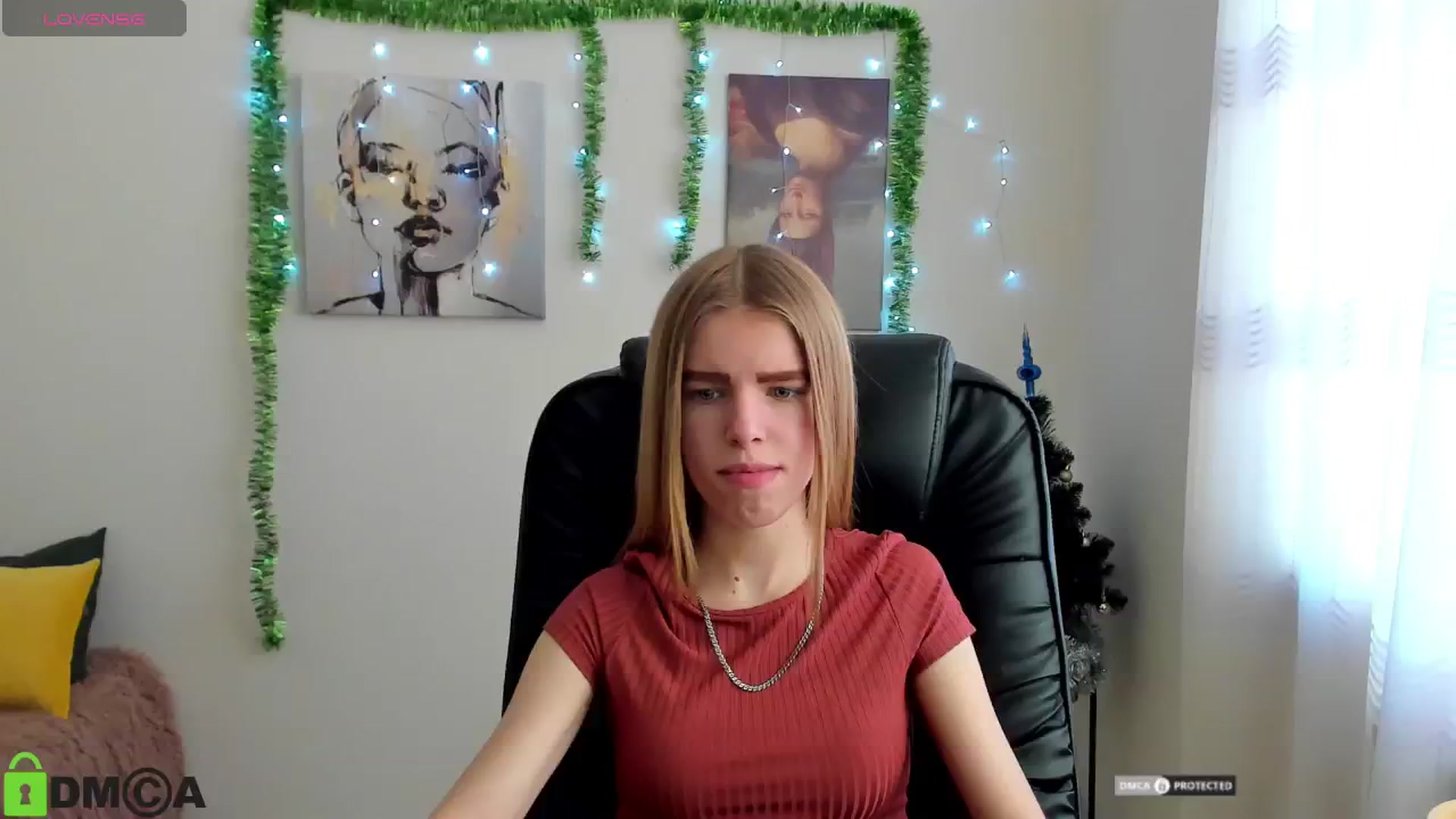 Gallery image thumbnail from Goldy_Emma's myfreecams stream on, 01/02/2025, 09:32 image 9 of 20