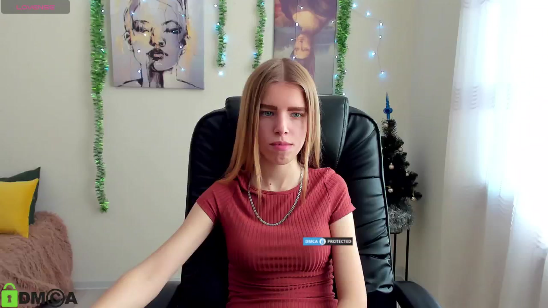 Gallery image thumbnail from Goldy_Emma's myfreecams stream on, 01/02/2025, 10:41 image 17 of 20