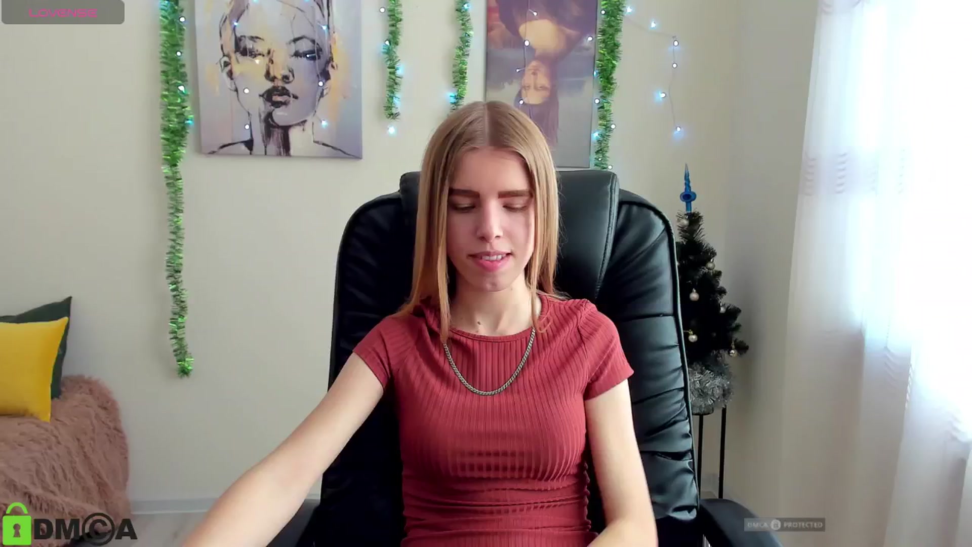 Gallery image thumbnail from Goldy_Emma's myfreecams stream on, 01/02/2025, 10:41 image 16 of 20