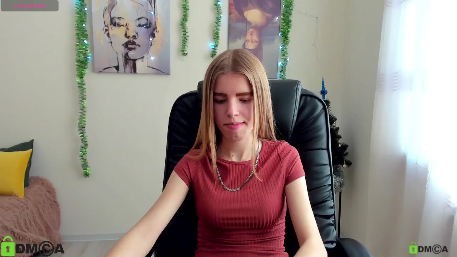 Gallery image thumbnail from Goldy_Emma's myfreecams stream on, 01/02/2025, 10:41 image 19 of 20