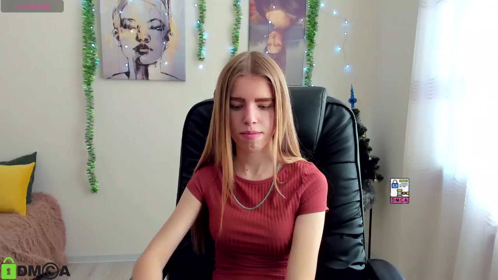 Gallery image thumbnail from Goldy_Emma's myfreecams stream on, 01/02/2025, 10:41 image 15 of 20