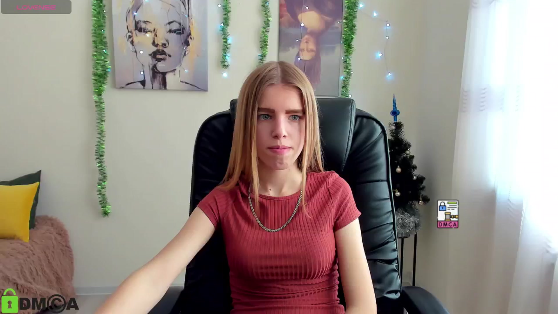 Gallery image thumbnail from Goldy_Emma's myfreecams stream on, 01/02/2025, 10:41 image 18 of 20