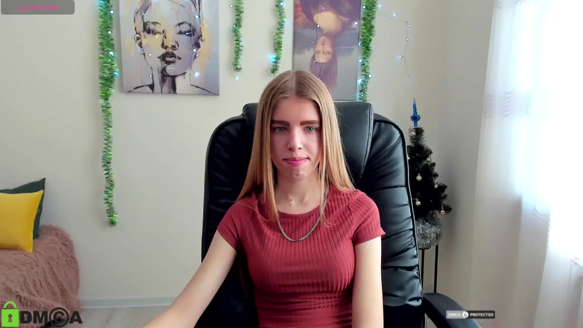 Gallery image thumbnail from Goldy_Emma's myfreecams stream on, 01/02/2025, 11:14 image 9 of 20