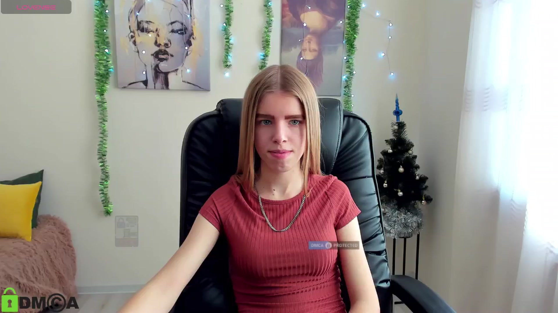 Gallery image thumbnail from Goldy_Emma's myfreecams stream on, 01/02/2025, 11:14 image 4 of 20