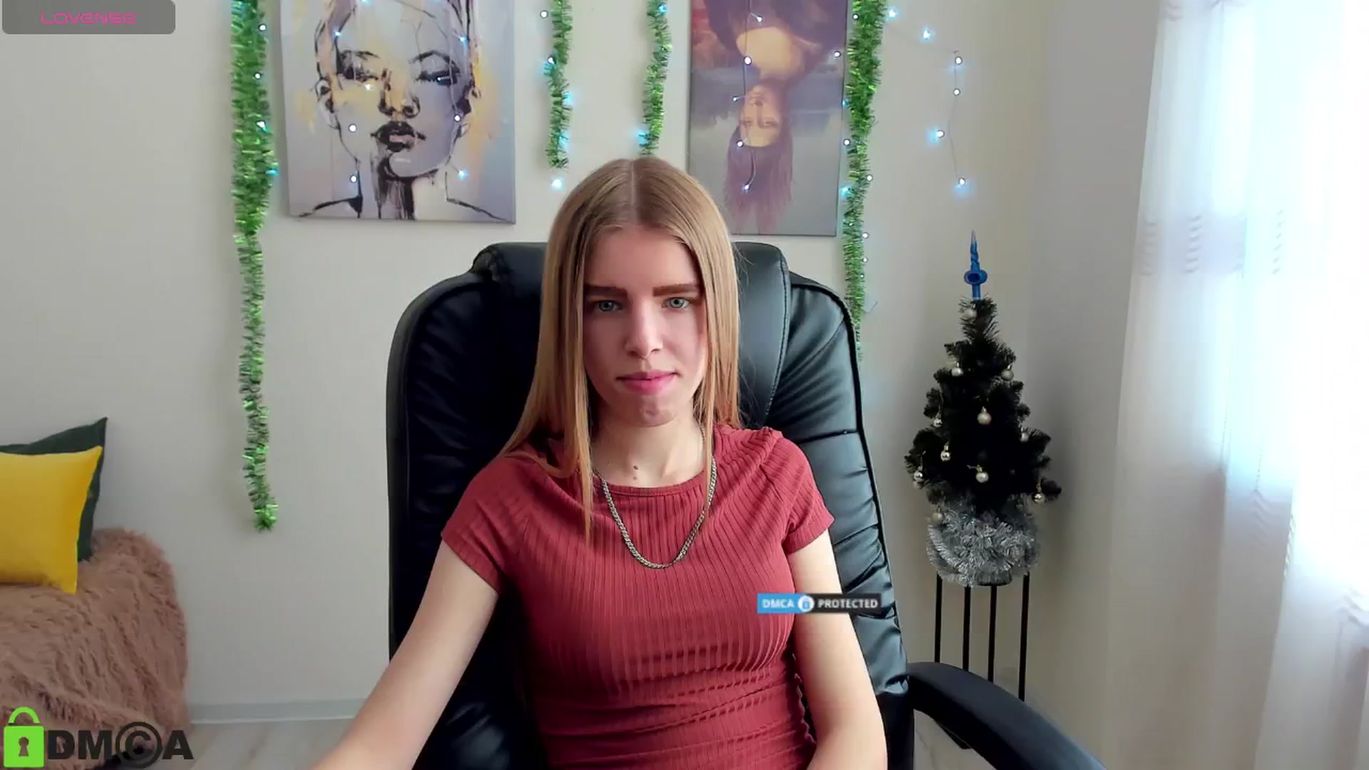 Gallery image thumbnail from Goldy_Emma's myfreecams stream on, 01/02/2025, 11:14 image 3 of 20