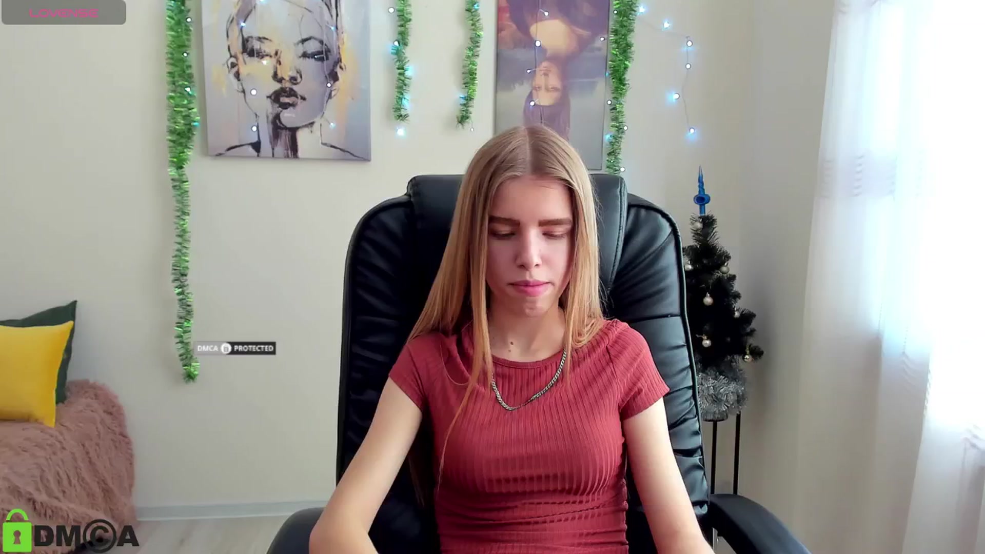 Gallery image thumbnail from Goldy_Emma's myfreecams stream on, 01/02/2025, 11:14 image 15 of 20