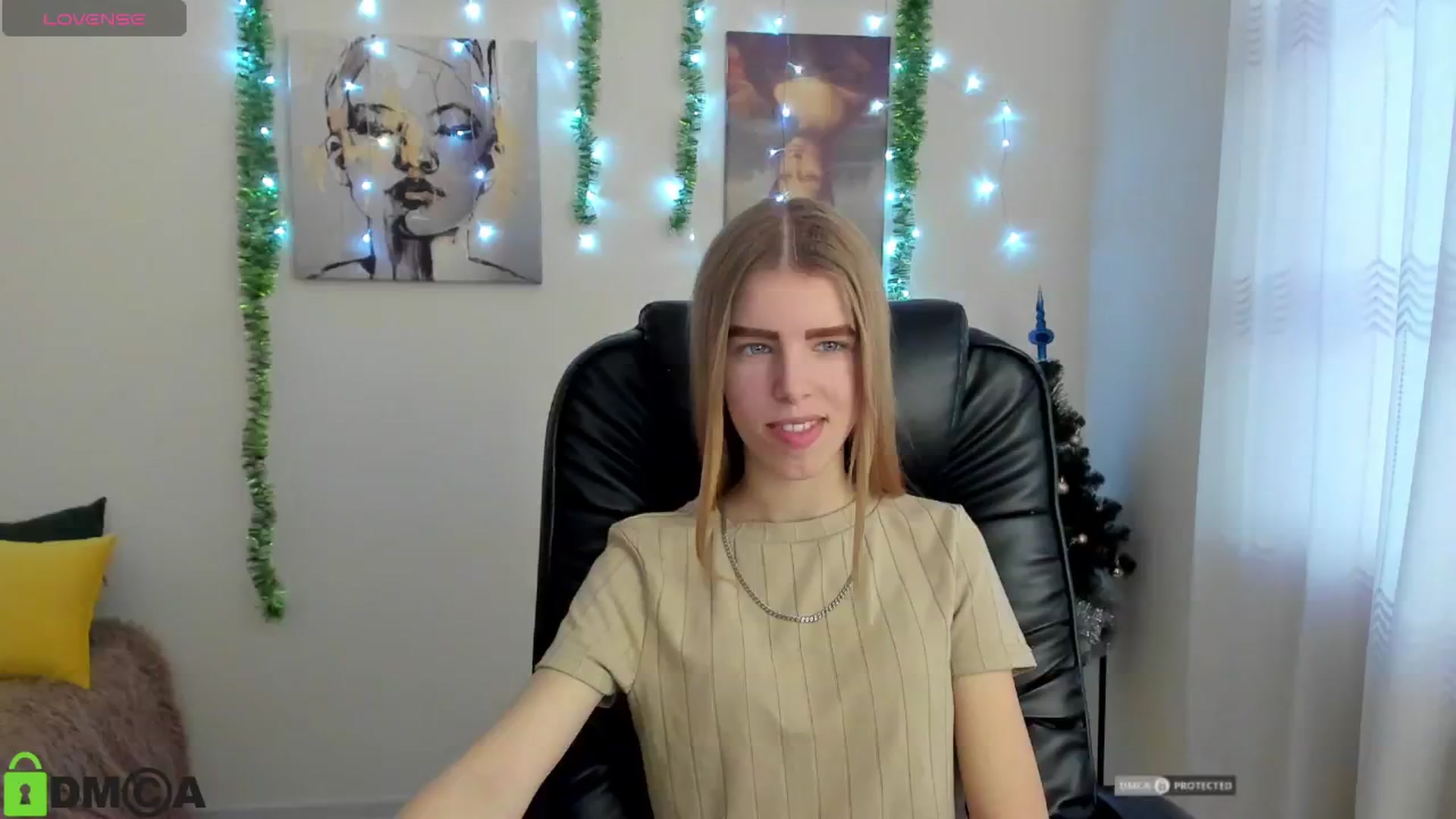 Gallery image thumbnail from Goldy_Emma's myfreecams stream on, 01/03/2025, 08:21 image 2 of 20