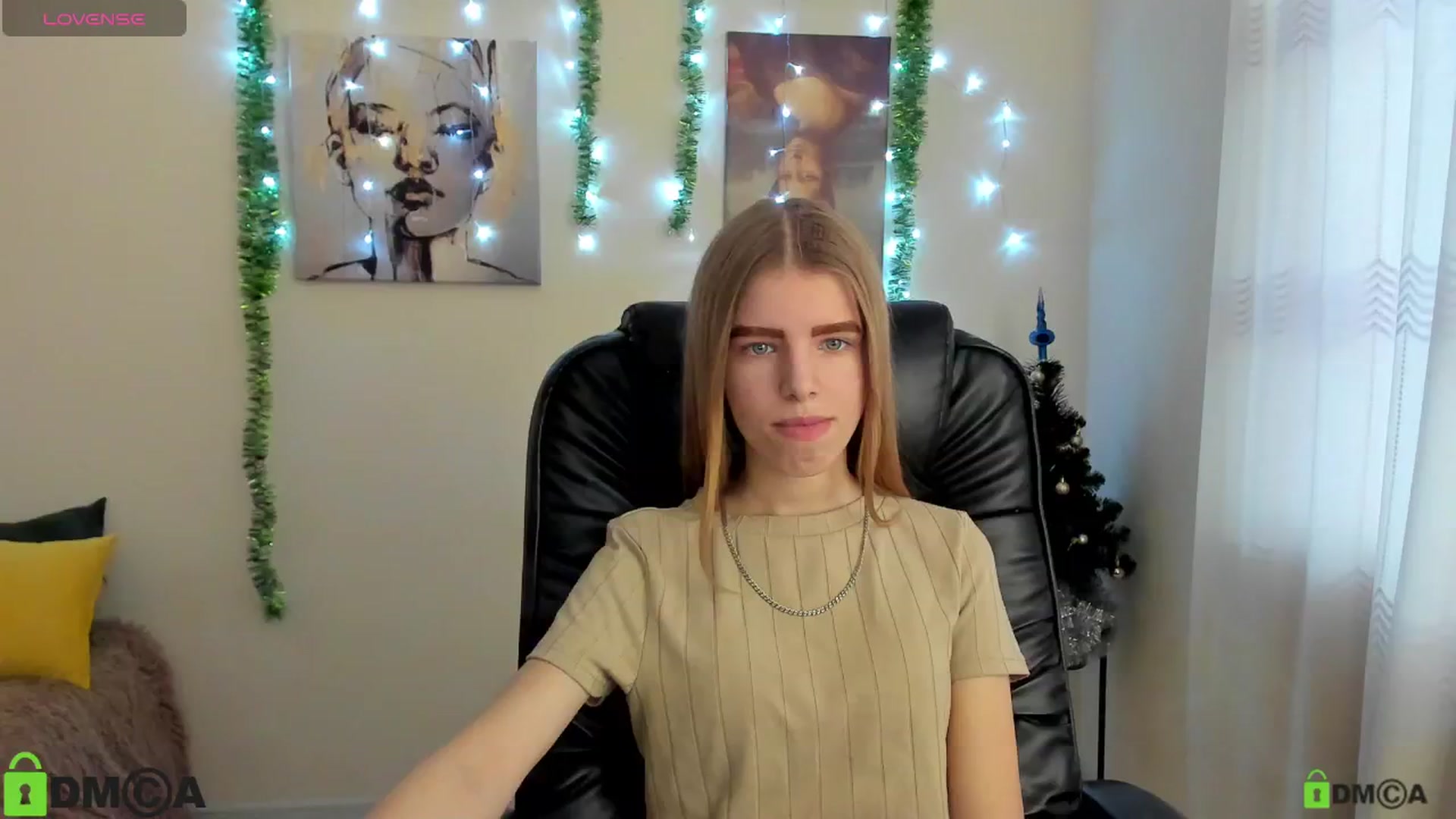 Gallery image thumbnail from Goldy_Emma's myfreecams stream on, 01/03/2025, 08:21 image 4 of 20