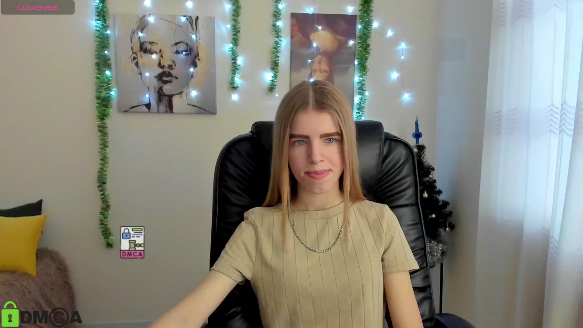 Gallery image thumbnail from Goldy_Emma's myfreecams stream on, 01/03/2025, 08:21 image 6 of 20