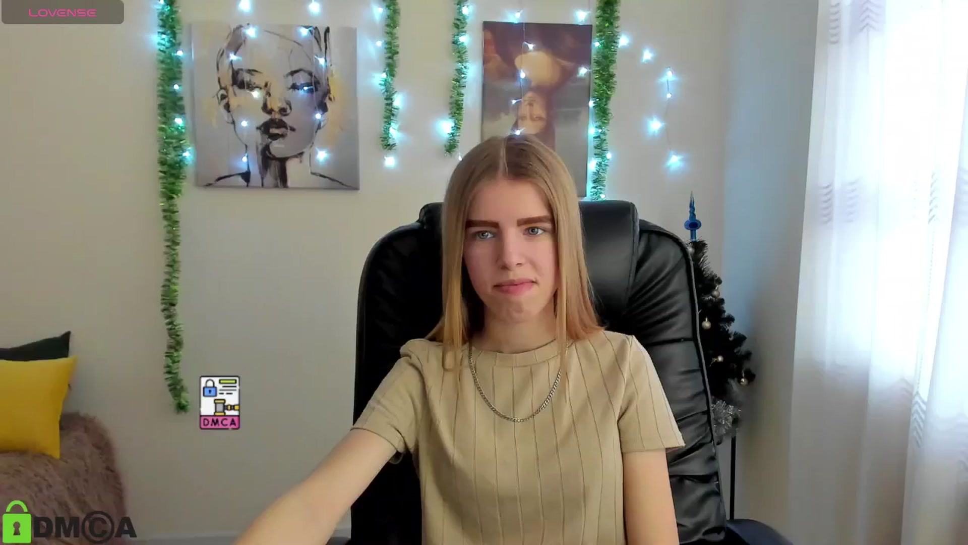 Gallery image thumbnail from Goldy_Emma's myfreecams stream on, 01/03/2025, 08:37 image 16 of 20