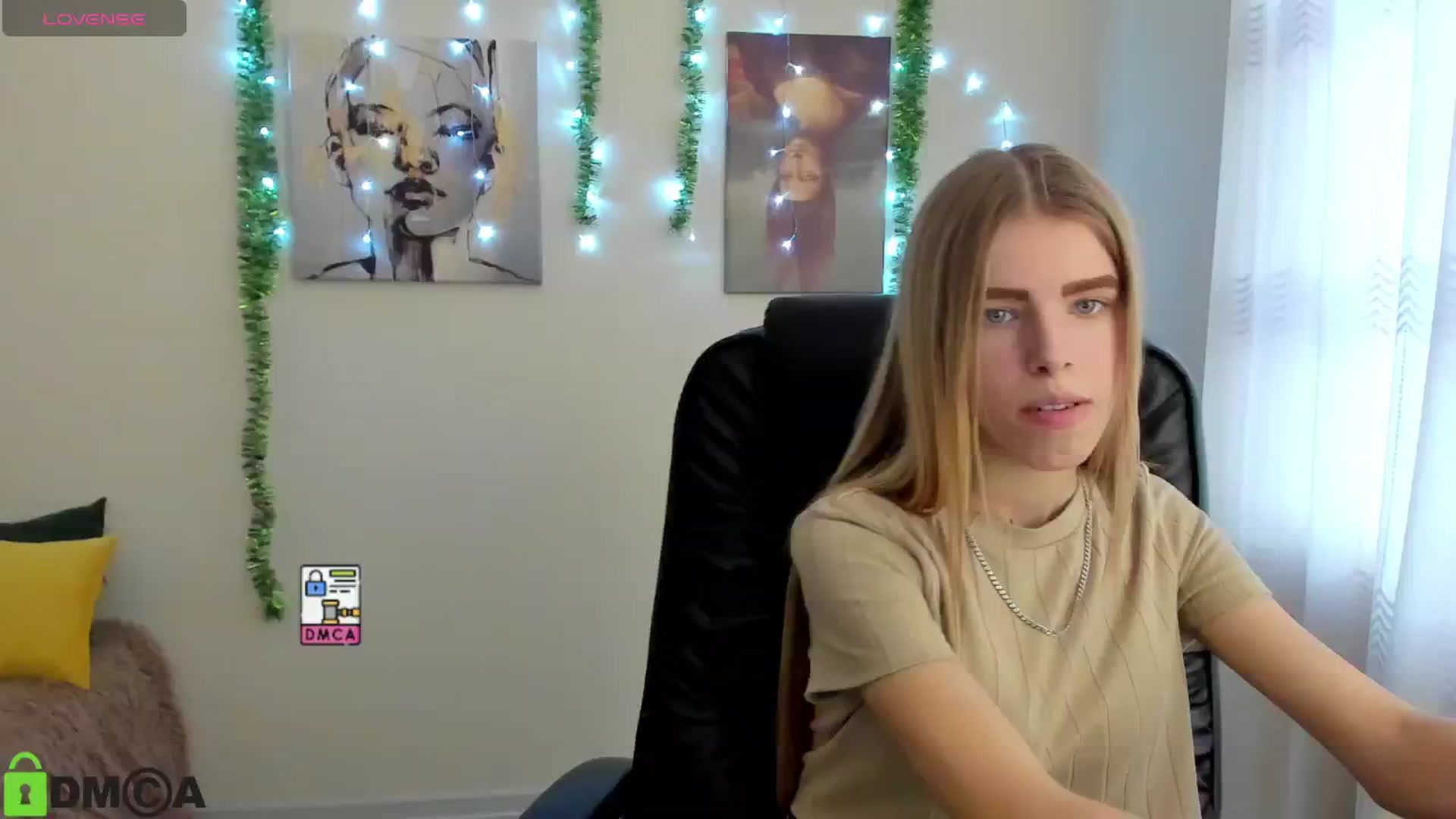 Gallery image thumbnail from Goldy_Emma's myfreecams stream on, 01/03/2025, 08:37 image 1 of 20
