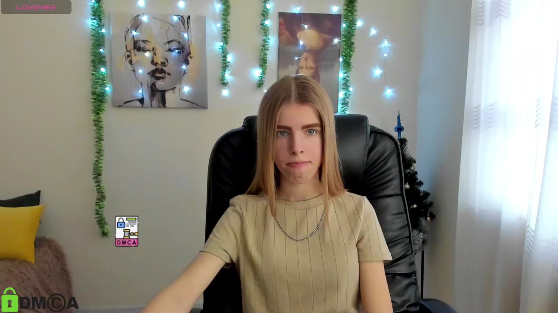 Gallery image thumbnail from Goldy_Emma's myfreecams stream on, 01/03/2025, 08:37 image 13 of 20