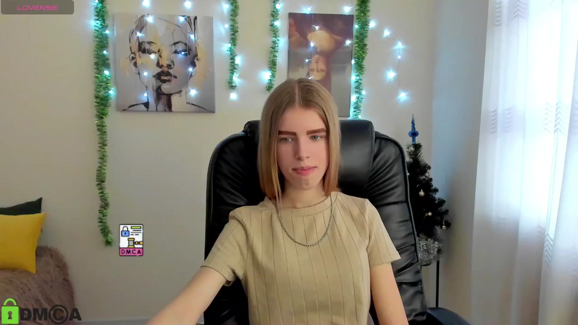Gallery image thumbnail from Goldy_Emma's myfreecams stream on, 01/03/2025, 08:37 image 3 of 20