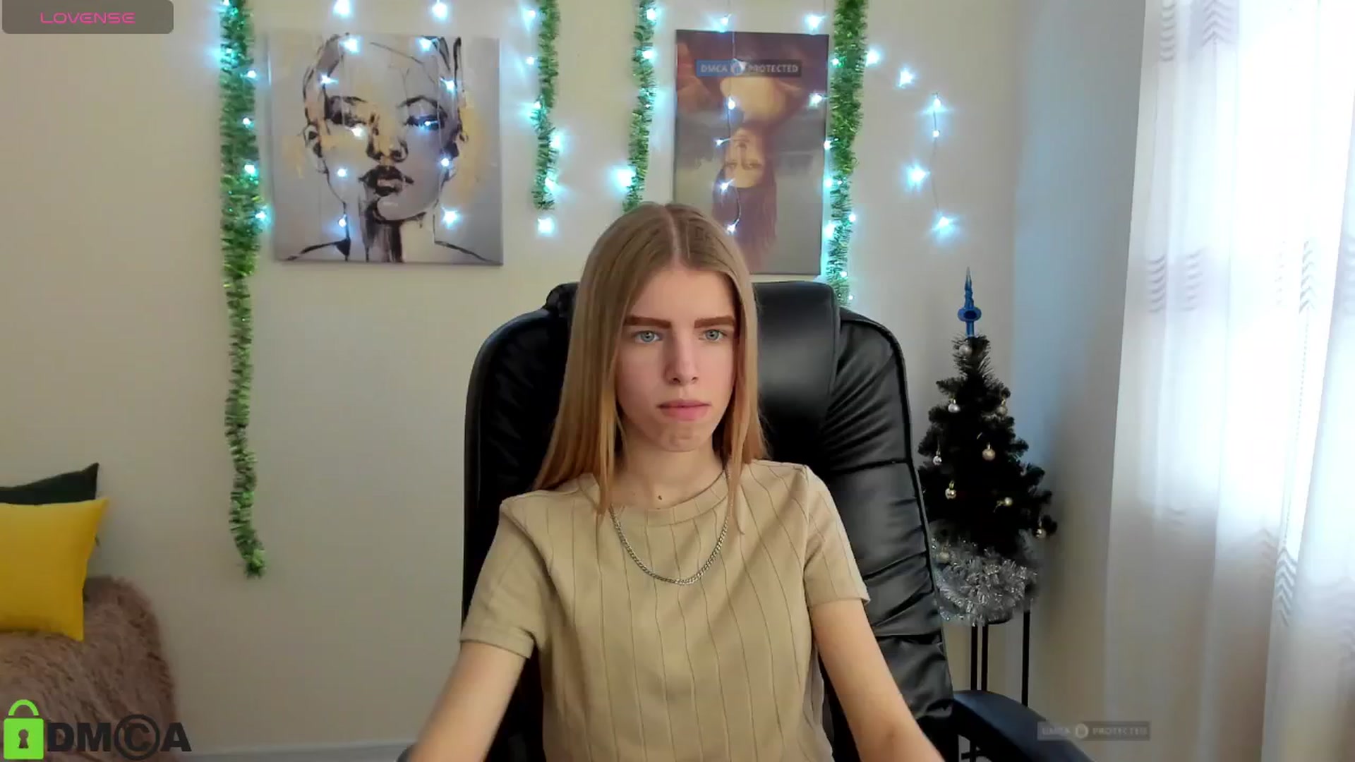 Gallery image thumbnail from Goldy_Emma's myfreecams stream on, 01/03/2025, 09:20 image 7 of 20