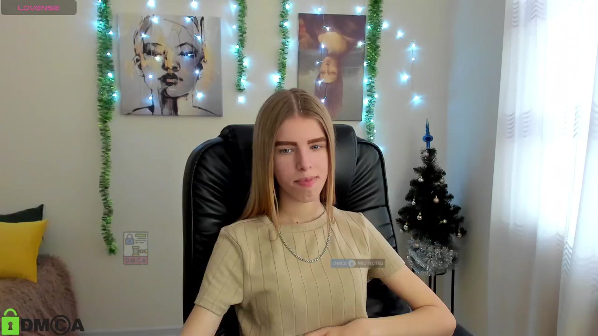 Gallery image thumbnail from Goldy_Emma's myfreecams stream on, 01/03/2025, 09:20 image 5 of 20