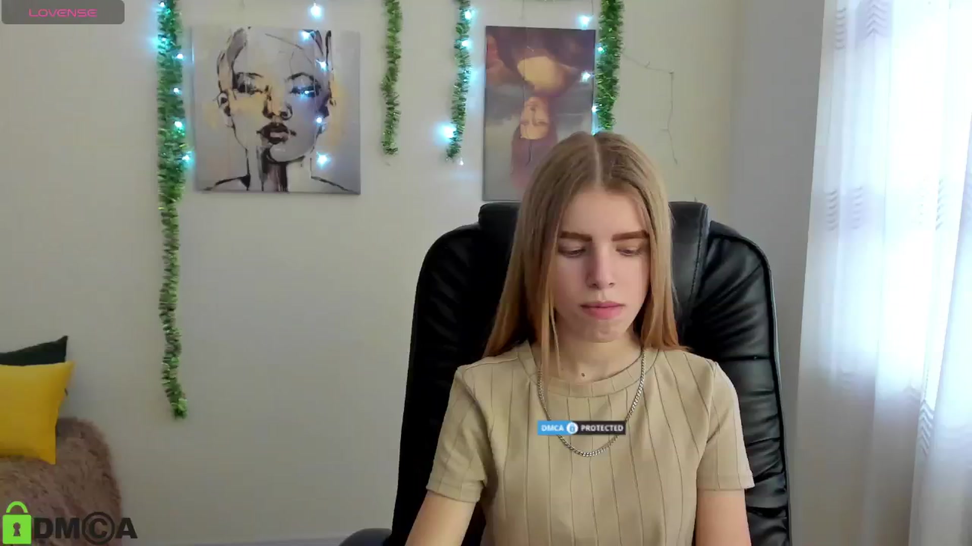 Gallery image thumbnail from Goldy_Emma's myfreecams stream on, 01/03/2025, 11:26 image 7 of 20