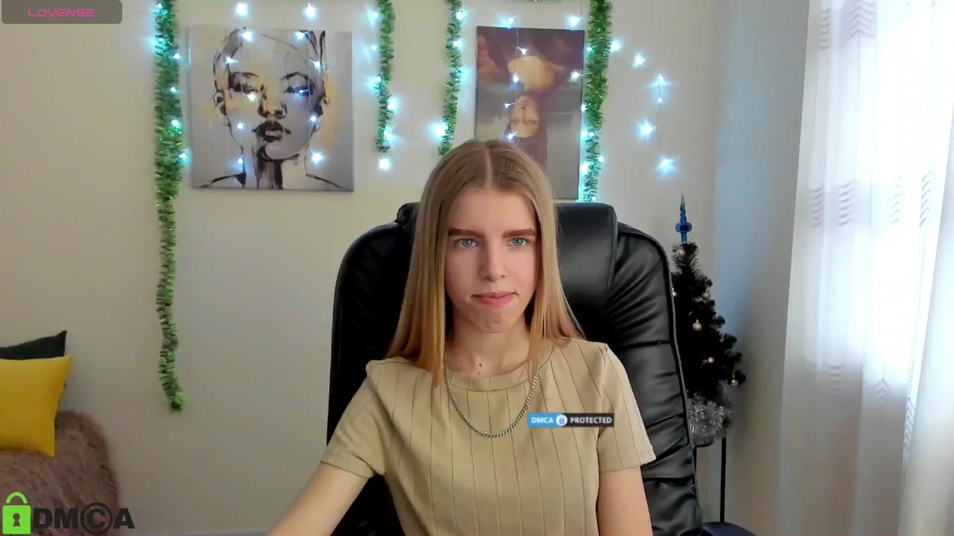Gallery image thumbnail from Goldy_Emma's myfreecams stream on, 01/03/2025, 12:09 image 5 of 20