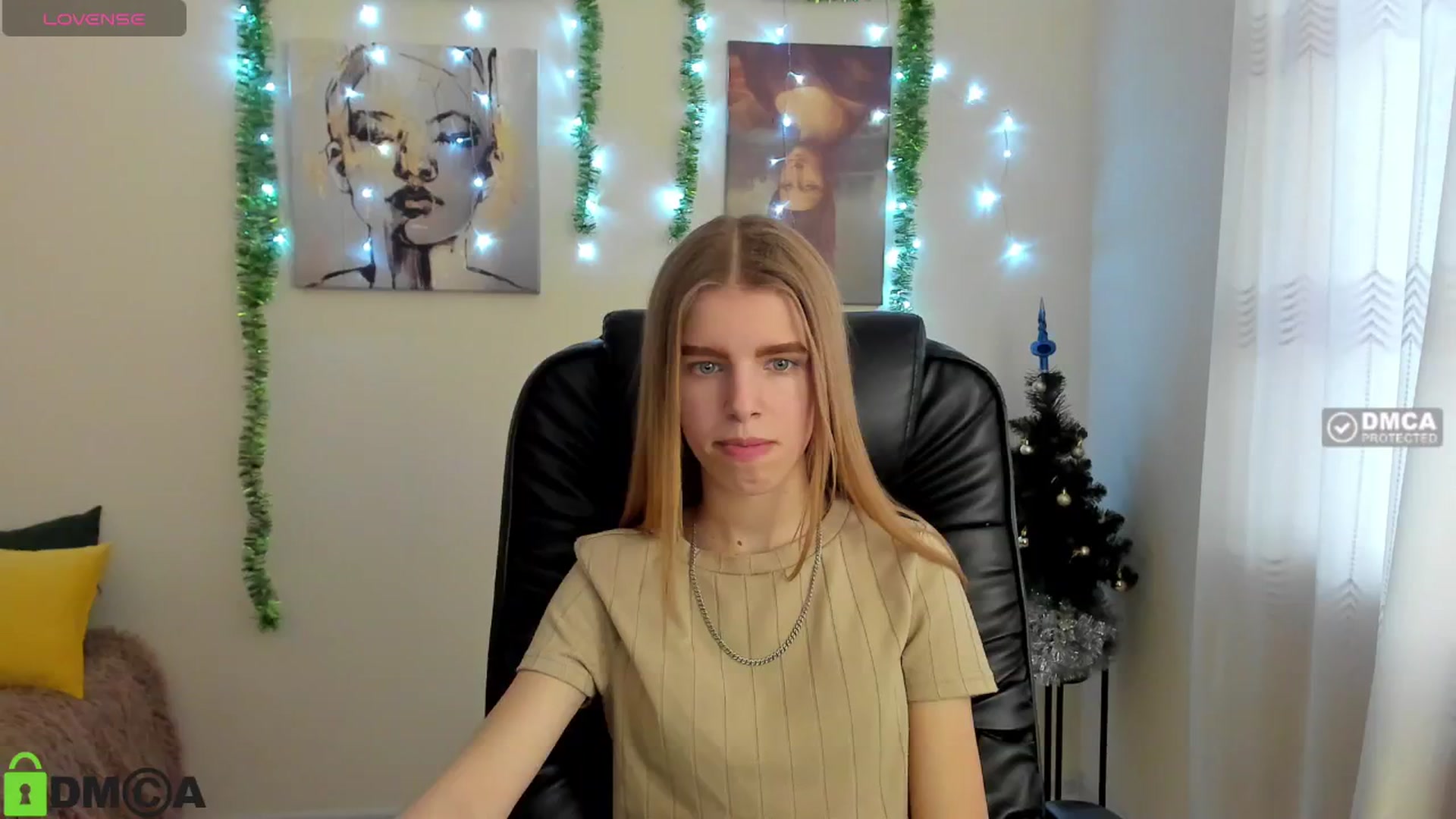 Gallery image thumbnail from Goldy_Emma's myfreecams stream on, 01/03/2025, 12:50 image 7 of 20
