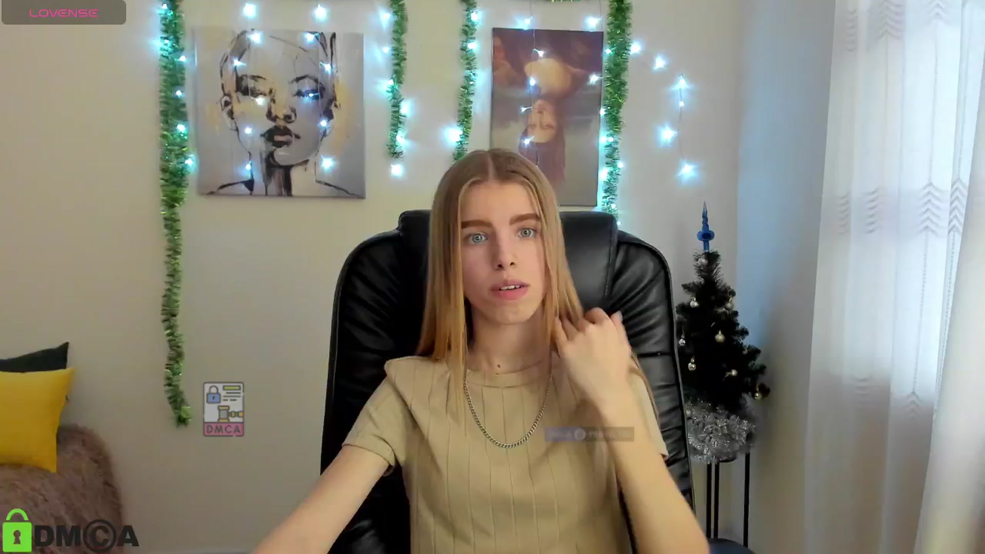 Gallery image thumbnail from Goldy_Emma's myfreecams stream on, 01/03/2025, 12:50 image 9 of 20