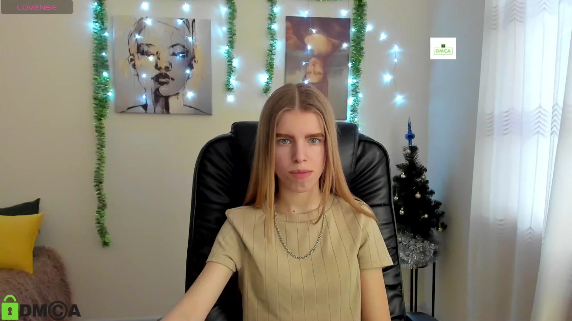 Gallery image thumbnail from Goldy_Emma's myfreecams stream on, 01/03/2025, 12:50 image 6 of 20