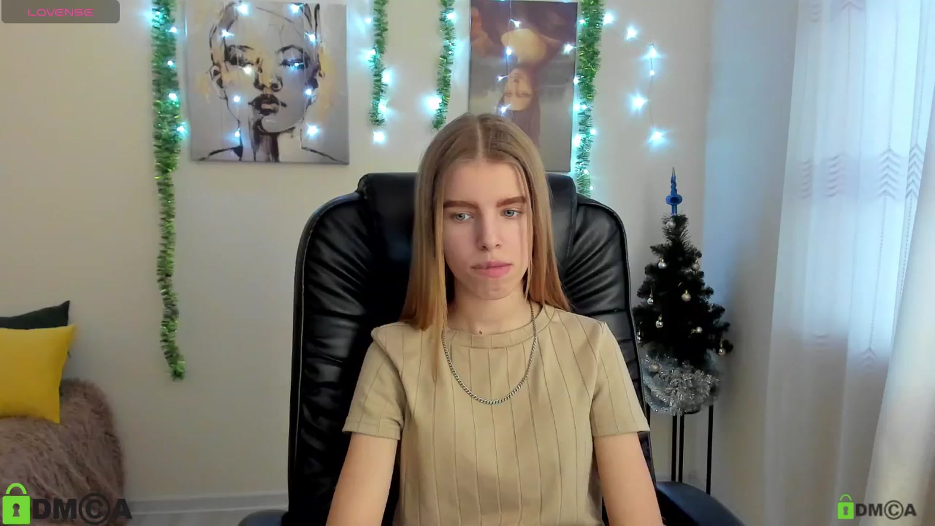 Gallery image thumbnail from Goldy_Emma's myfreecams stream on, 01/03/2025, 13:18 image 20 of 20