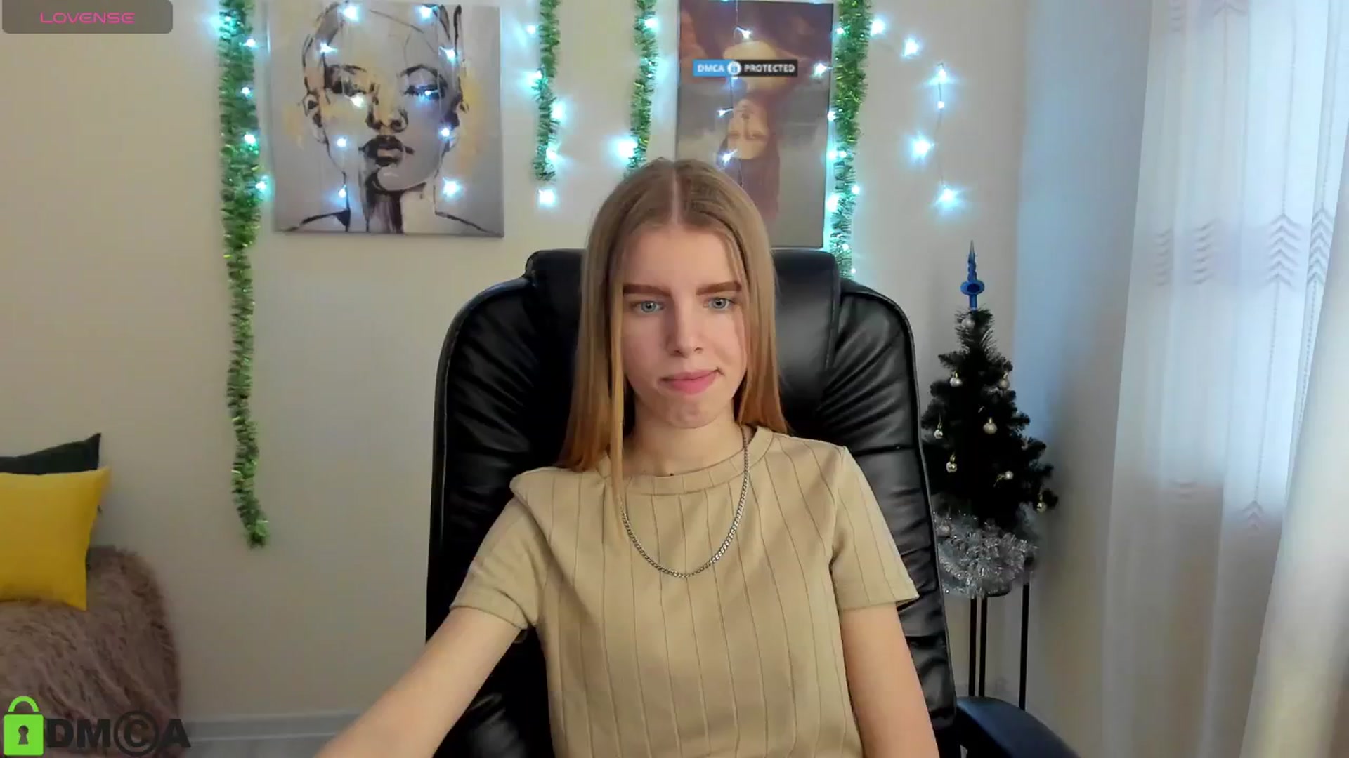 Gallery image thumbnail from Goldy_Emma's myfreecams stream on, 01/03/2025, 13:18 image 10 of 20