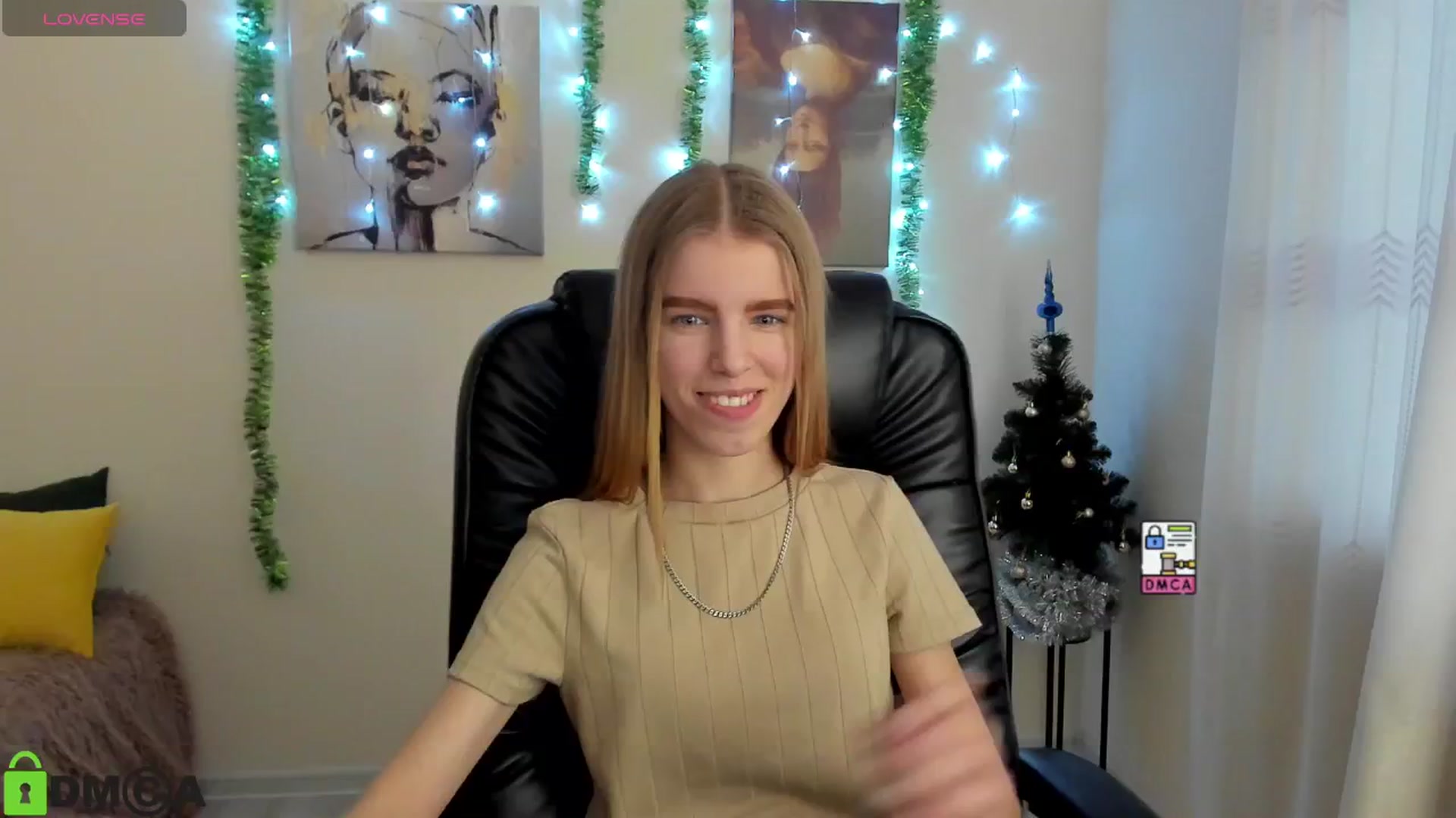 Gallery image thumbnail from Goldy_Emma's myfreecams stream on, 01/03/2025, 13:18 image 1 of 20