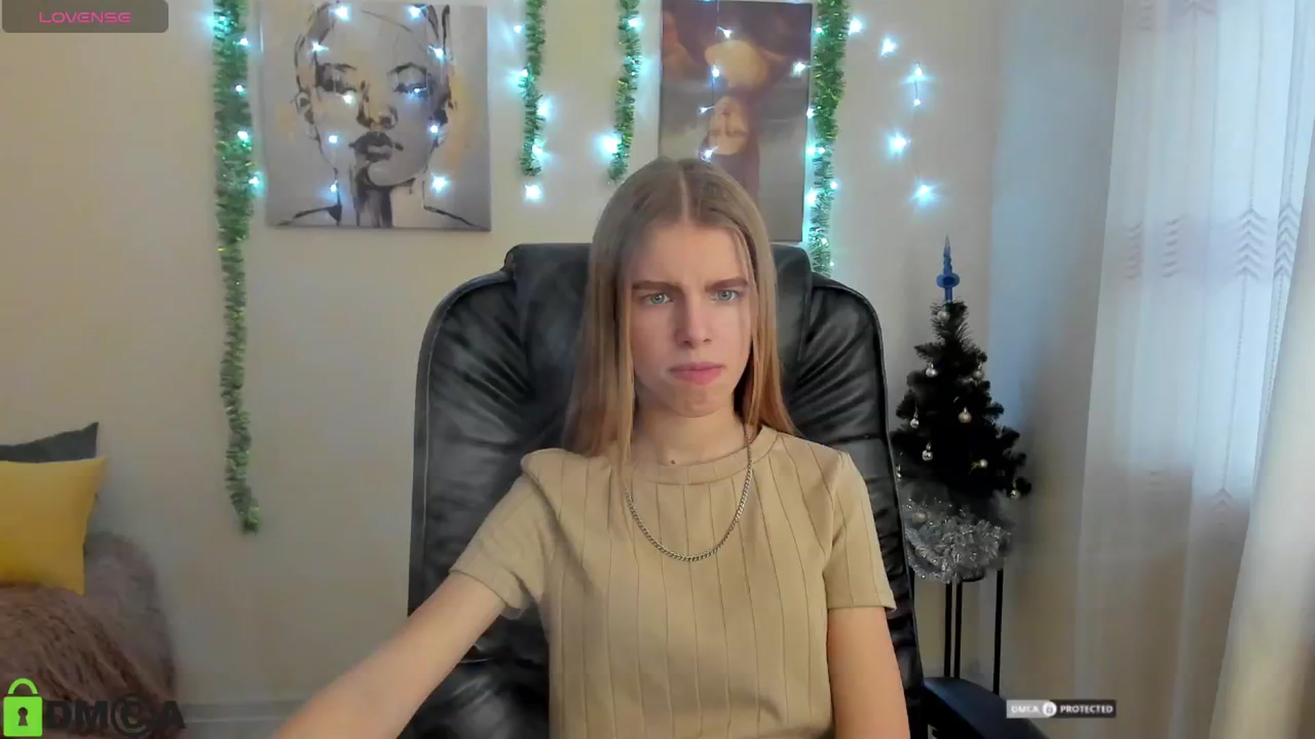 Gallery image thumbnail from Goldy_Emma's myfreecams stream on, 01/03/2025, 13:18 image 14 of 20