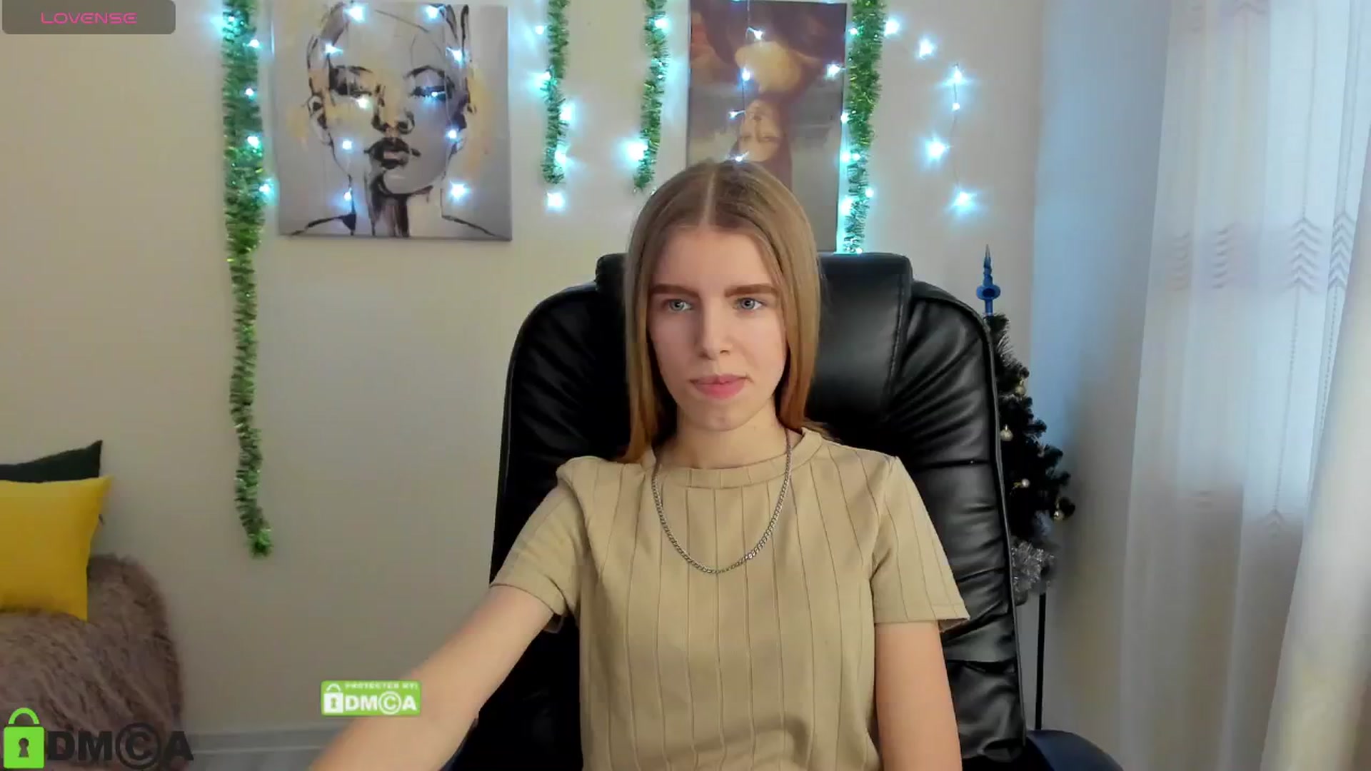 Gallery image thumbnail from Goldy_Emma's myfreecams stream on, 01/03/2025, 13:18 image 5 of 20