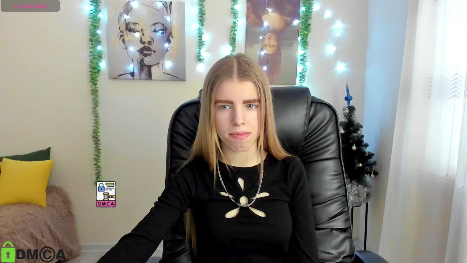 Gallery image thumbnail from Goldy_Emma's myfreecams stream on, 01/04/2025, 07:30 image 5 of 20