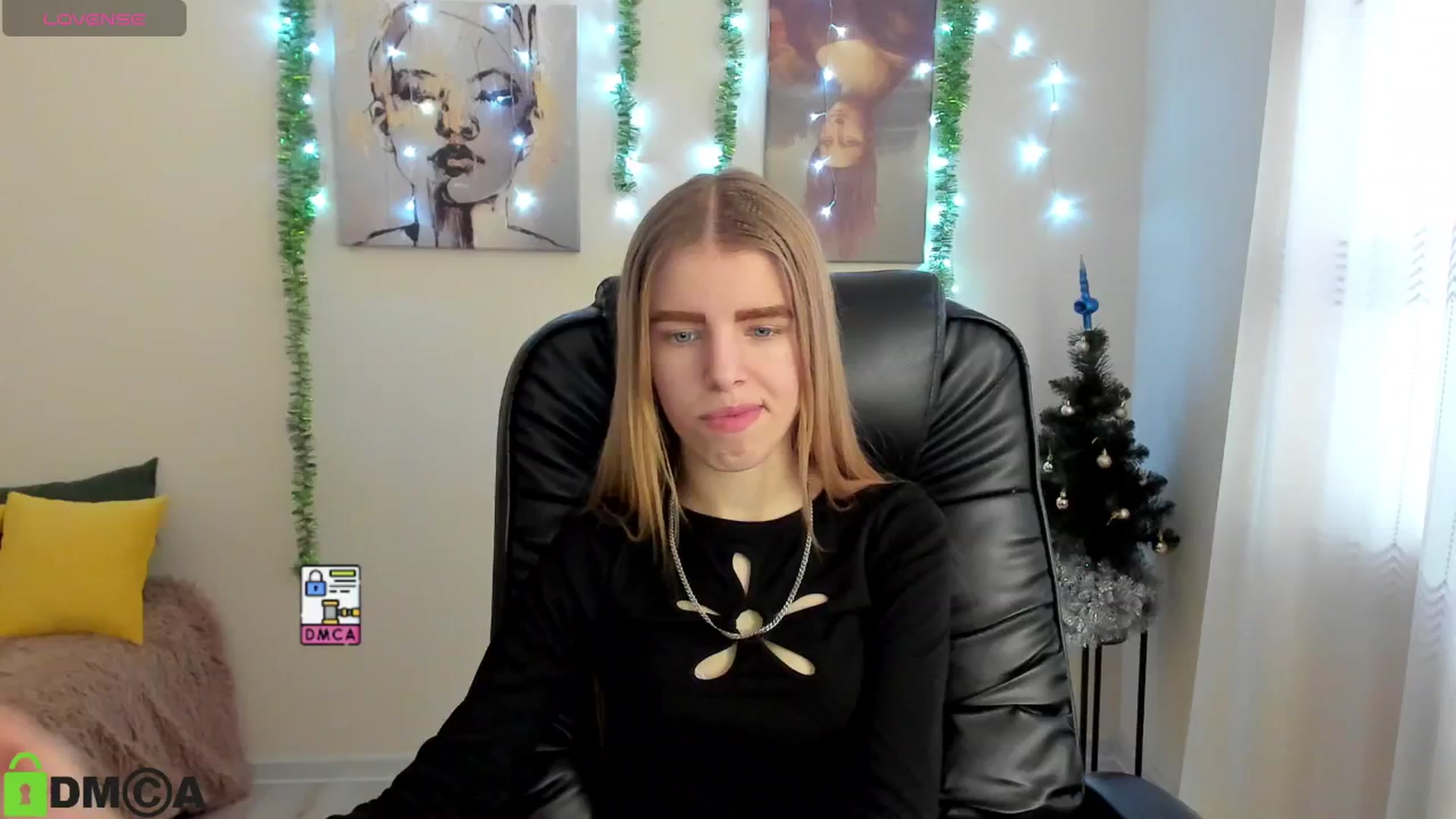 Gallery image thumbnail from Goldy_Emma's myfreecams stream on, 01/04/2025, 07:30 image 13 of 20