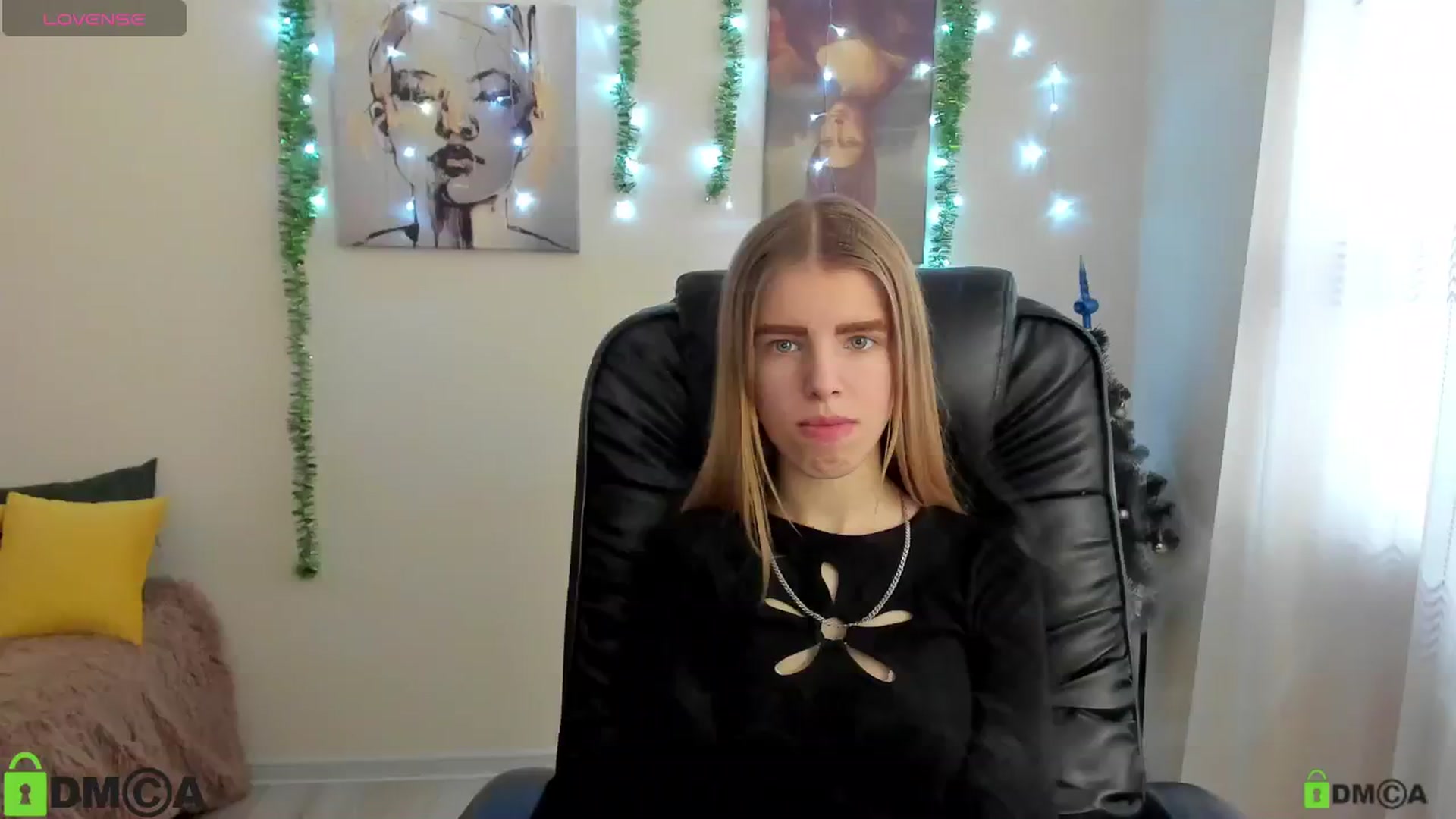 Gallery image thumbnail from Goldy_Emma's myfreecams stream on, 01/04/2025, 08:33 image 2 of 20