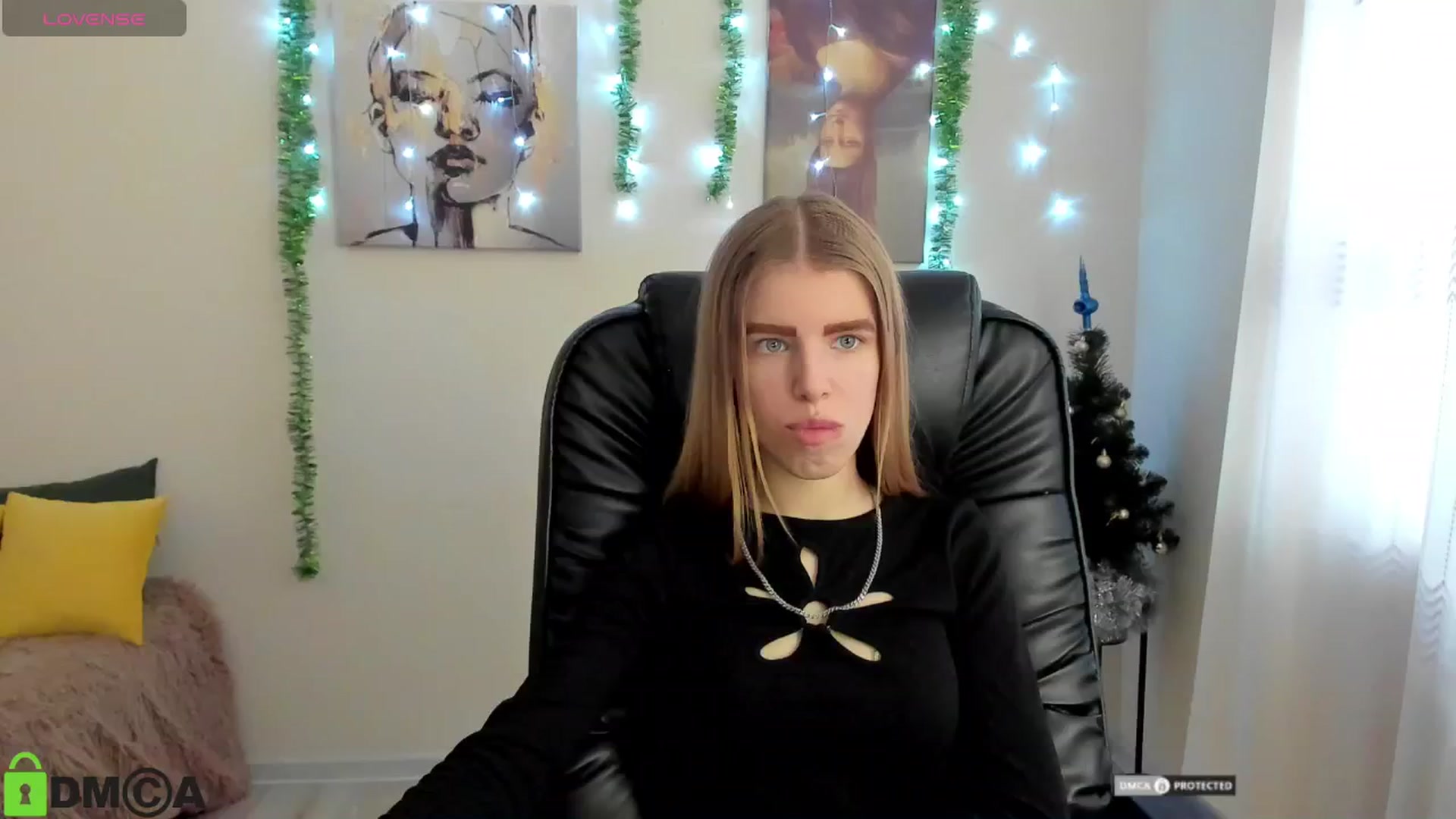 Gallery image thumbnail from Goldy_Emma's myfreecams stream on, 01/04/2025, 08:33 image 1 of 20