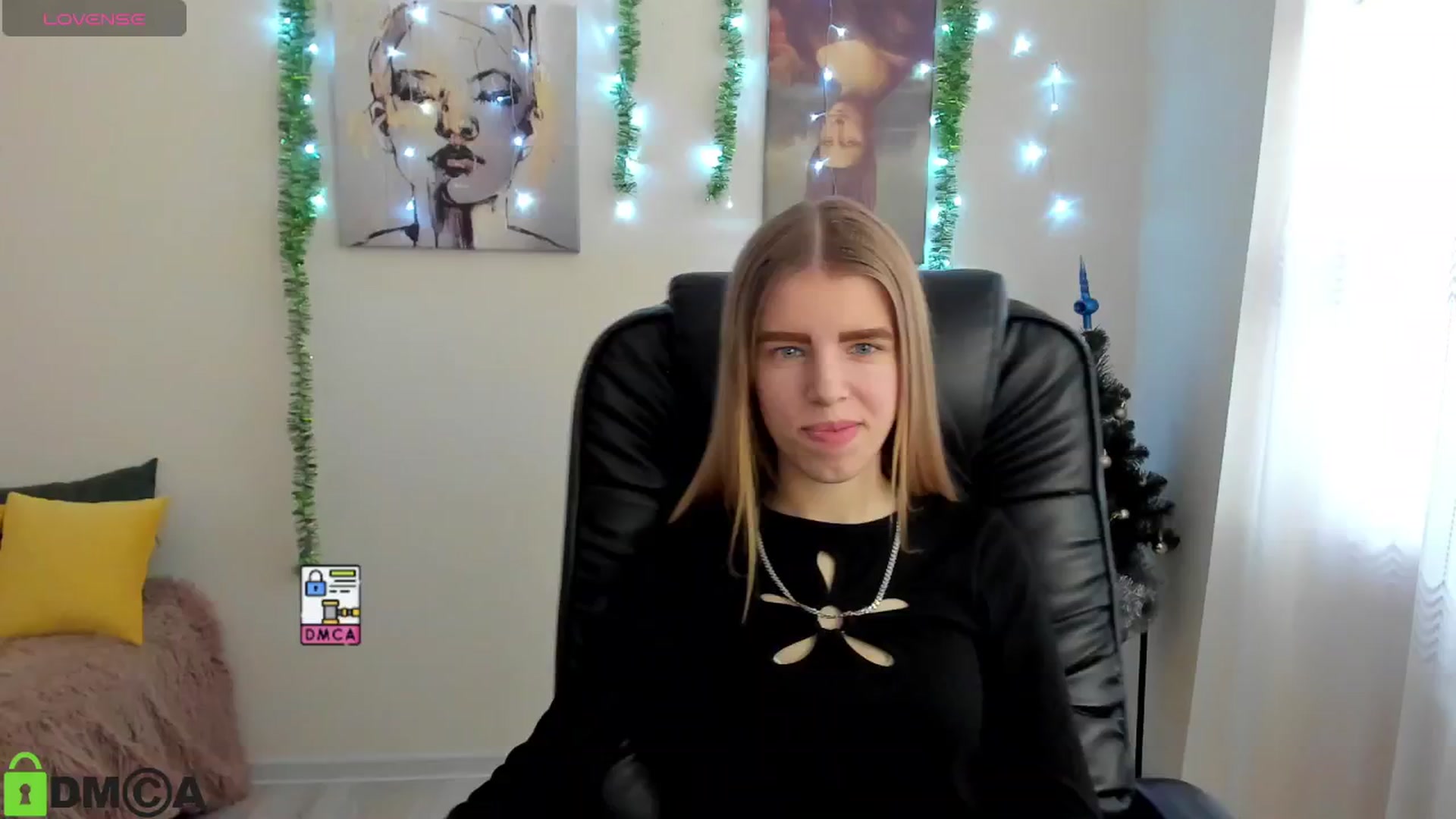 Gallery image thumbnail from Goldy_Emma's myfreecams stream on, 01/04/2025, 08:33 image 4 of 20