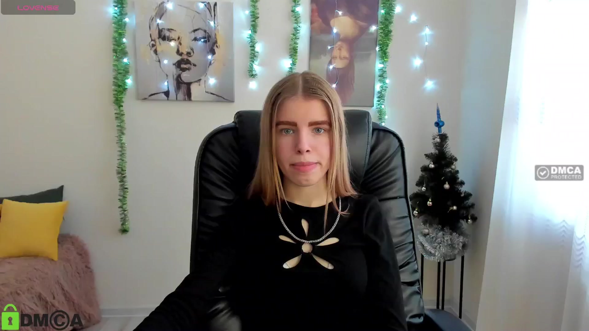 Gallery image thumbnail from Goldy_Emma's myfreecams stream on, 01/04/2025, 08:33 image 17 of 20