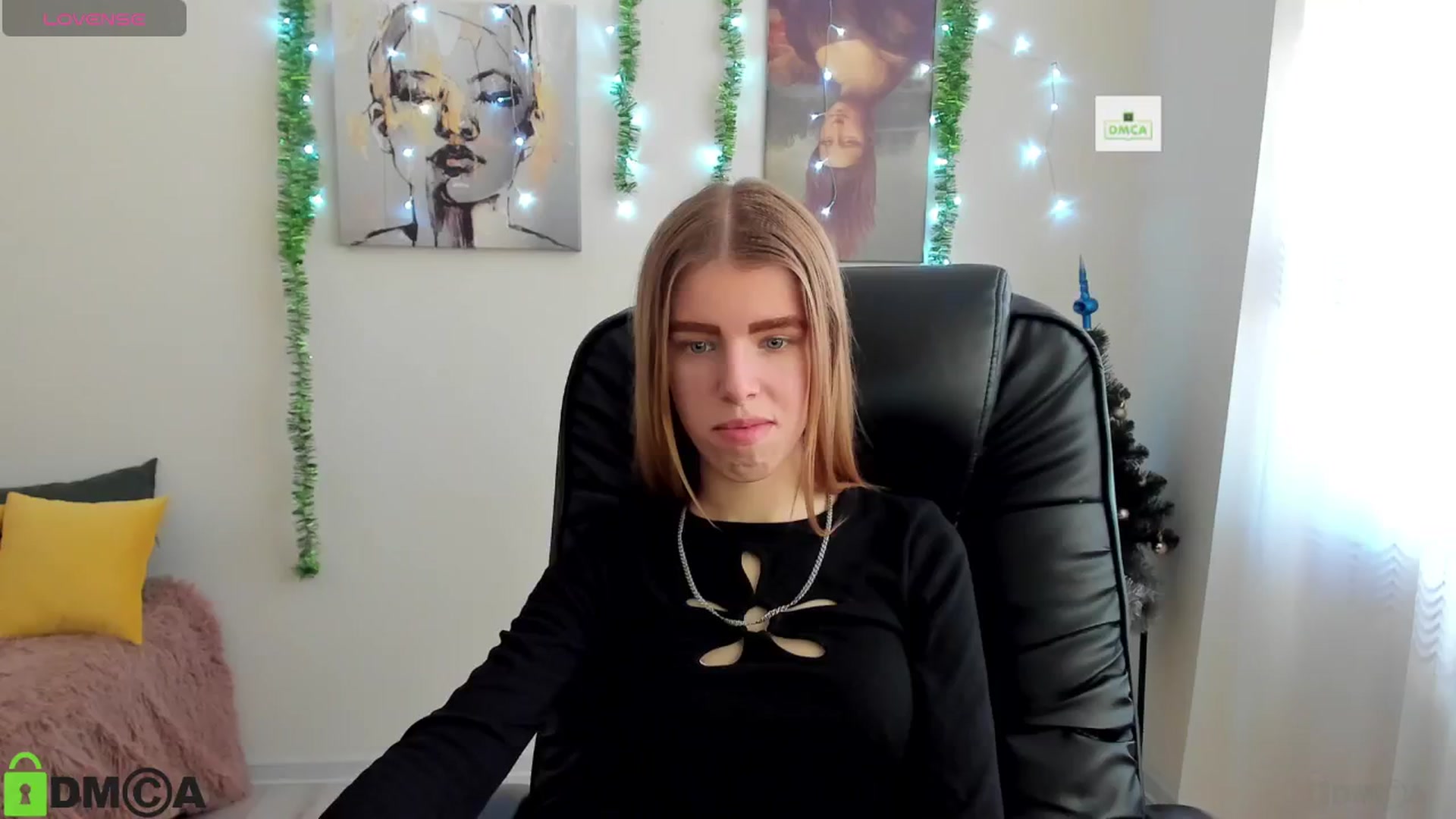 Gallery image thumbnail from Goldy_Emma's myfreecams stream on, 01/04/2025, 09:19 image 9 of 20