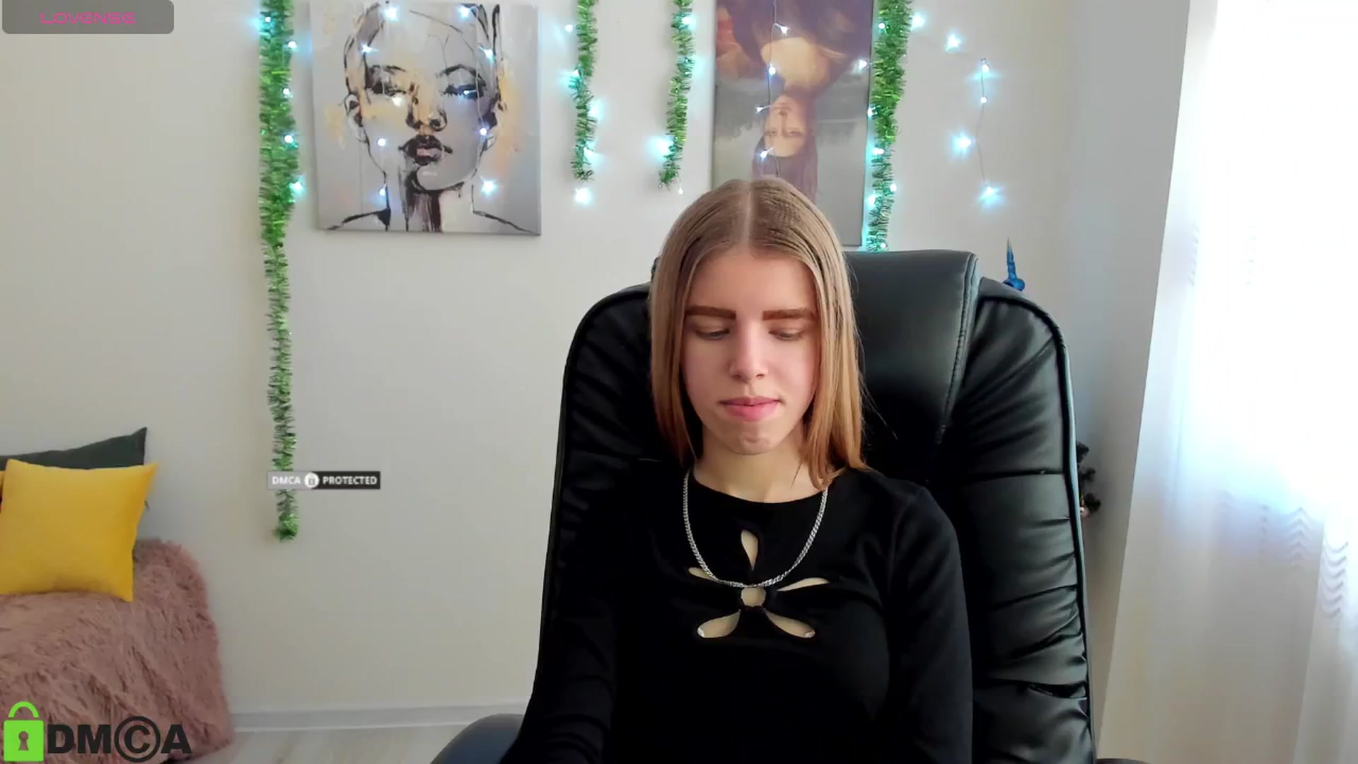 Gallery image thumbnail from Goldy_Emma's myfreecams stream on, 01/04/2025, 09:19 image 15 of 20