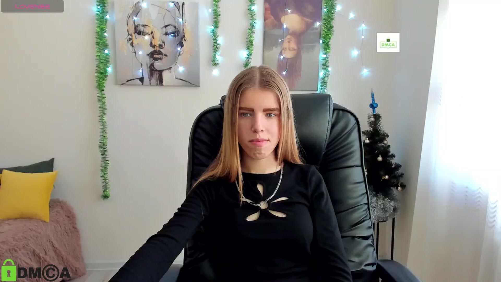 Gallery image thumbnail from Goldy_Emma's myfreecams stream on, 01/04/2025, 09:19 image 18 of 20