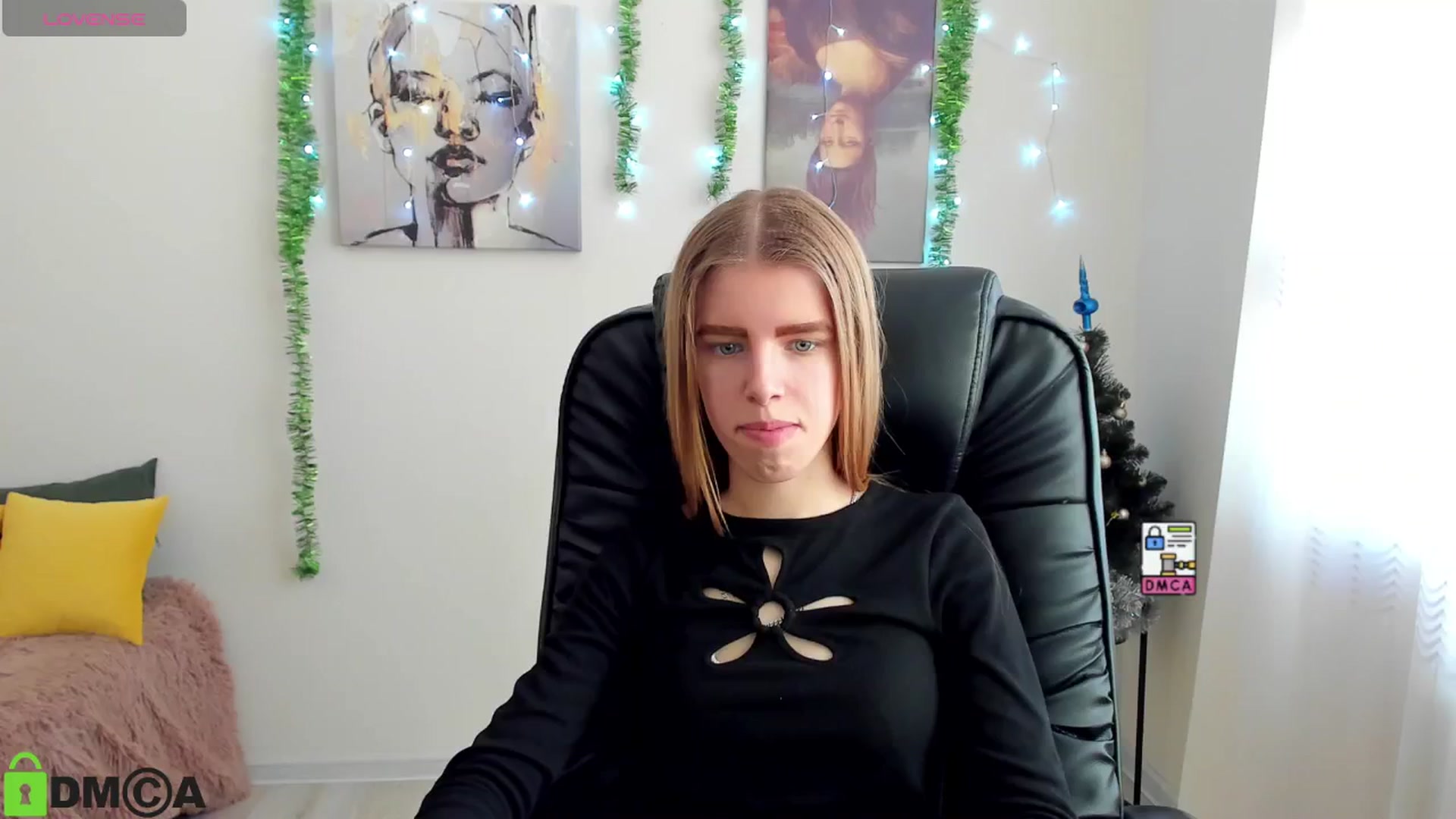 Gallery image thumbnail from Goldy_Emma's myfreecams stream on, 01/04/2025, 09:45 image 19 of 20