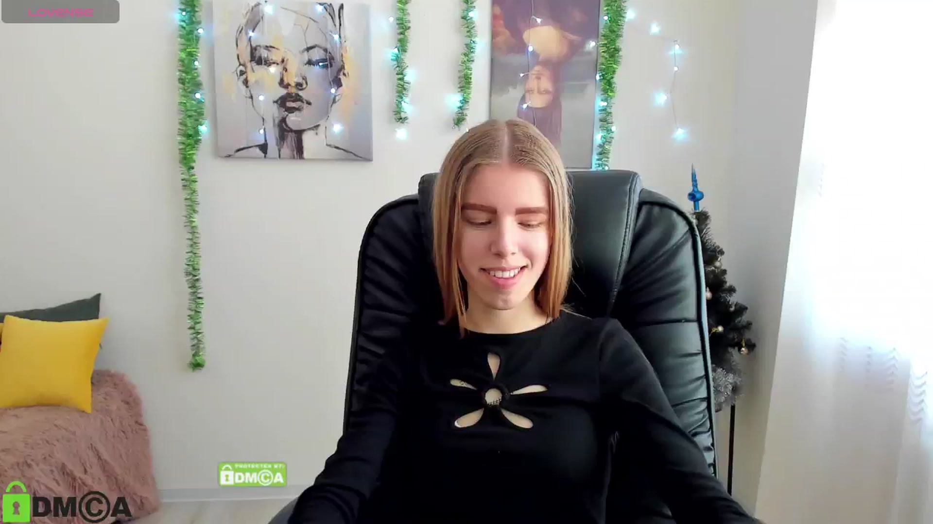 Gallery image thumbnail from Goldy_Emma's myfreecams stream on, 01/04/2025, 09:45 image 18 of 20