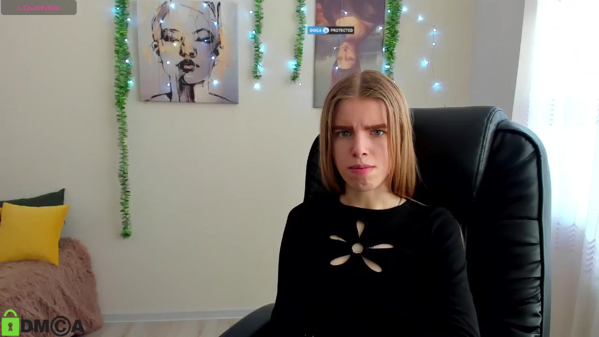 Gallery image thumbnail from Goldy_Emma's myfreecams stream on, 01/04/2025, 09:45 image 11 of 20