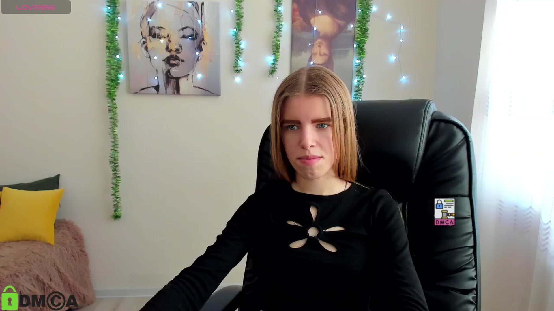 Gallery image thumbnail from Goldy_Emma's myfreecams stream on, 01/04/2025, 09:45 image 12 of 20
